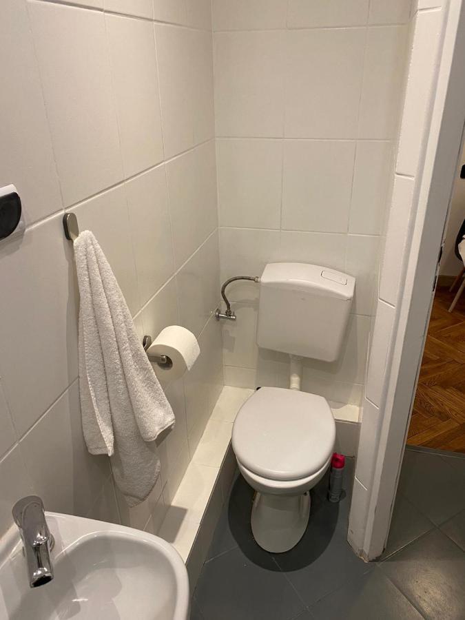 Main Square 18 King Apartament كراكوفيا المظهر الخارجي الصورة