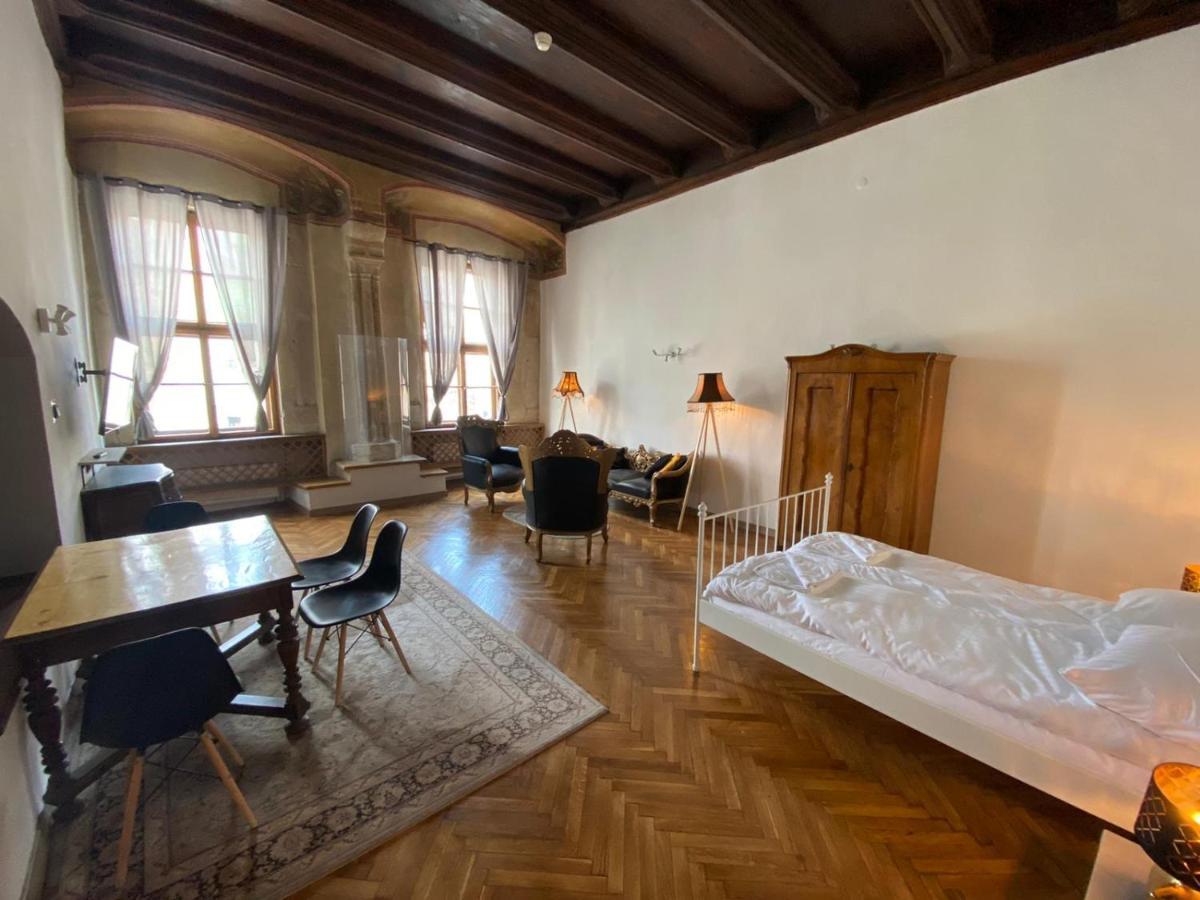 Main Square 18 King Apartament كراكوفيا المظهر الخارجي الصورة