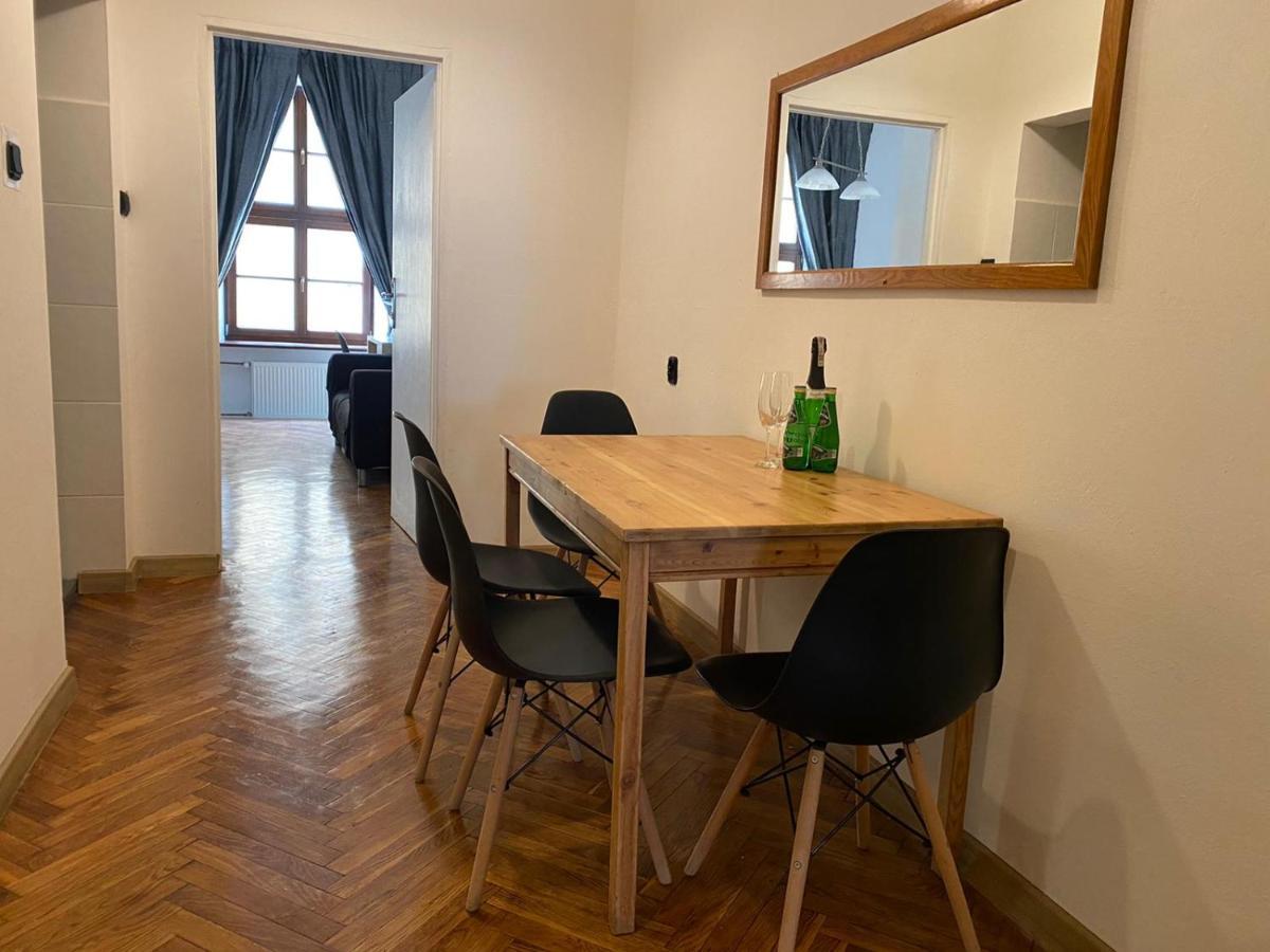 Main Square 18 King Apartament كراكوفيا المظهر الخارجي الصورة