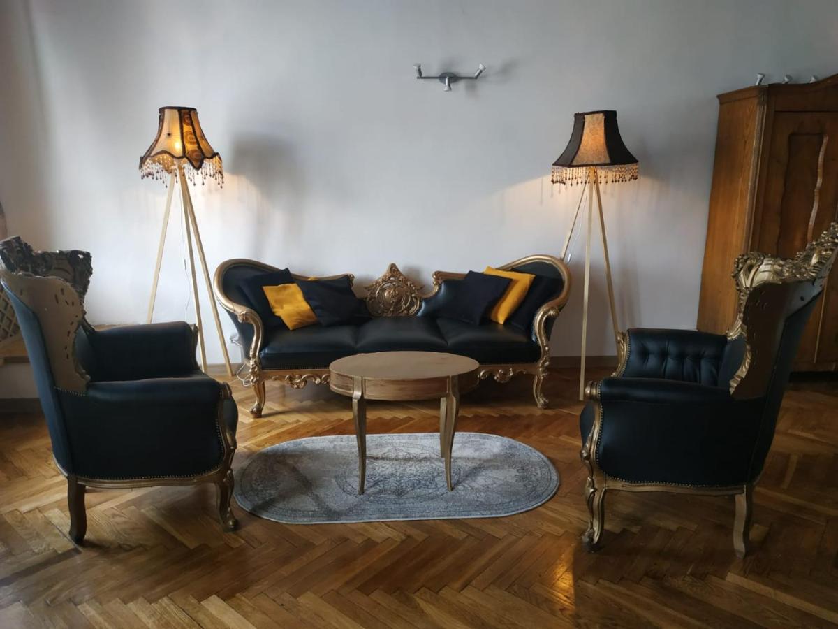 Main Square 18 King Apartament كراكوفيا المظهر الخارجي الصورة