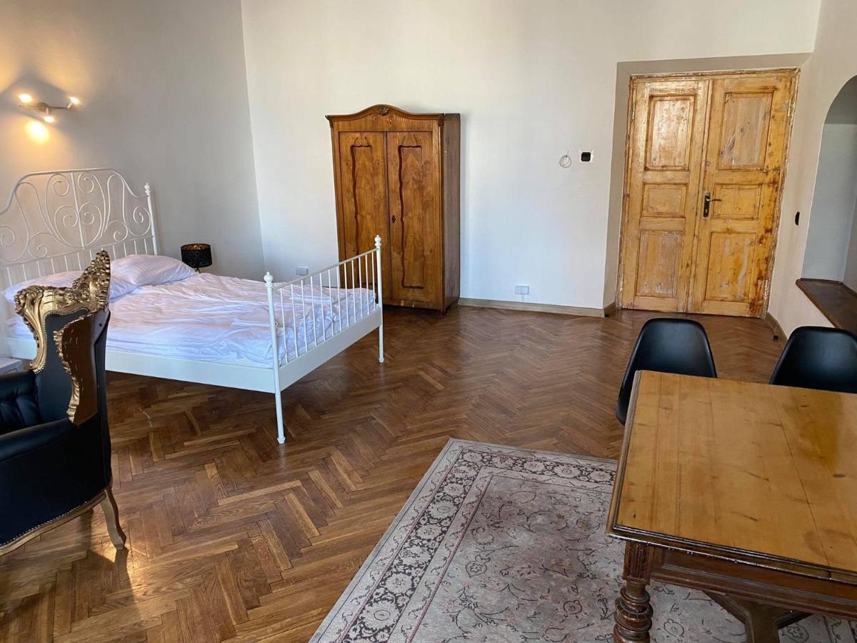 Main Square 18 King Apartament كراكوفيا المظهر الخارجي الصورة