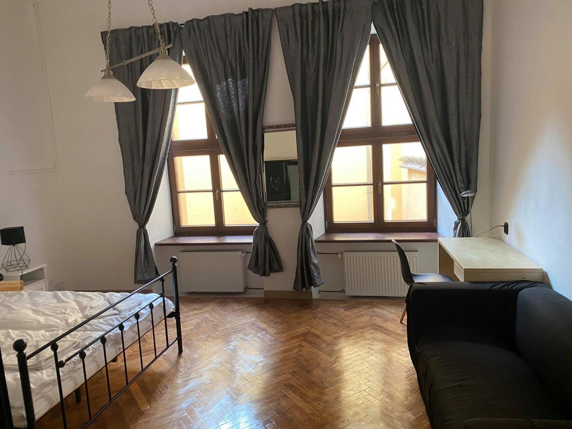 Main Square 18 King Apartament كراكوفيا المظهر الخارجي الصورة